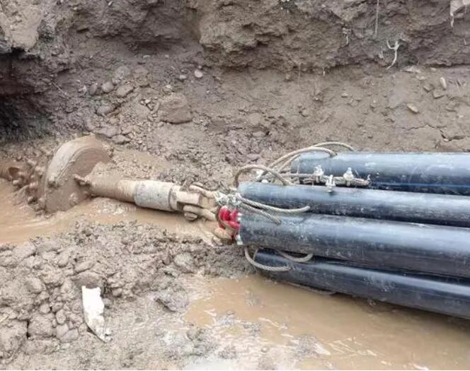 非開挖拉管技術:環保施工,道路鋪設不再“開膛破肚”